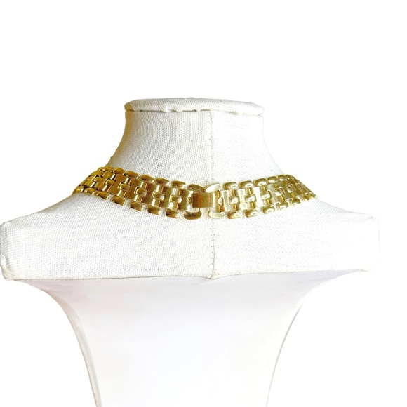 Vintage 80s Gold Tone Flat Link Necklace - Picture 5 of 7